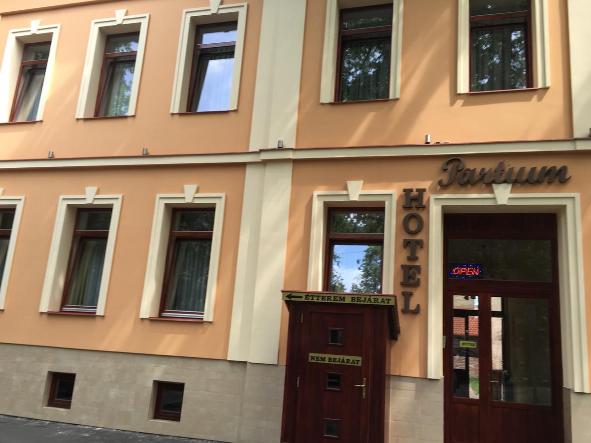 Partium Hotel Szegedin Exterior foto